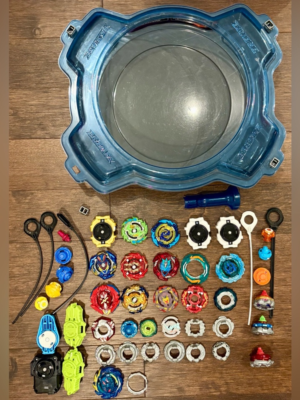Hasbro Beyblade Lot Mixed Assortment *AS IS* Launchers Metals Burst With Arena